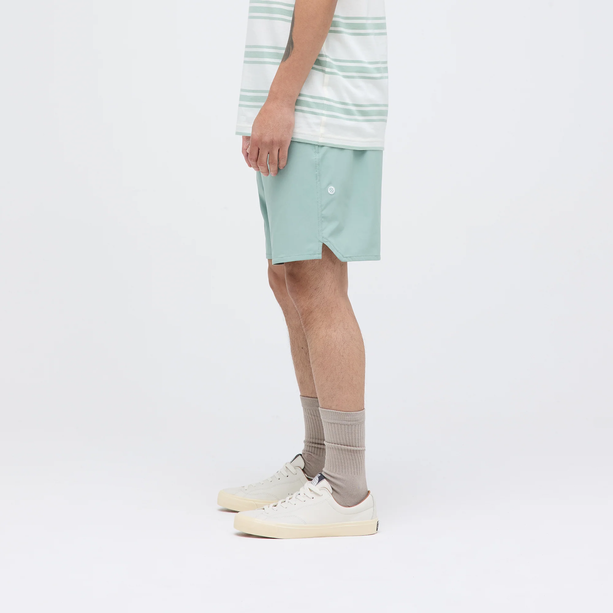 COMPLEX HYBRID SHORT 7 IN
