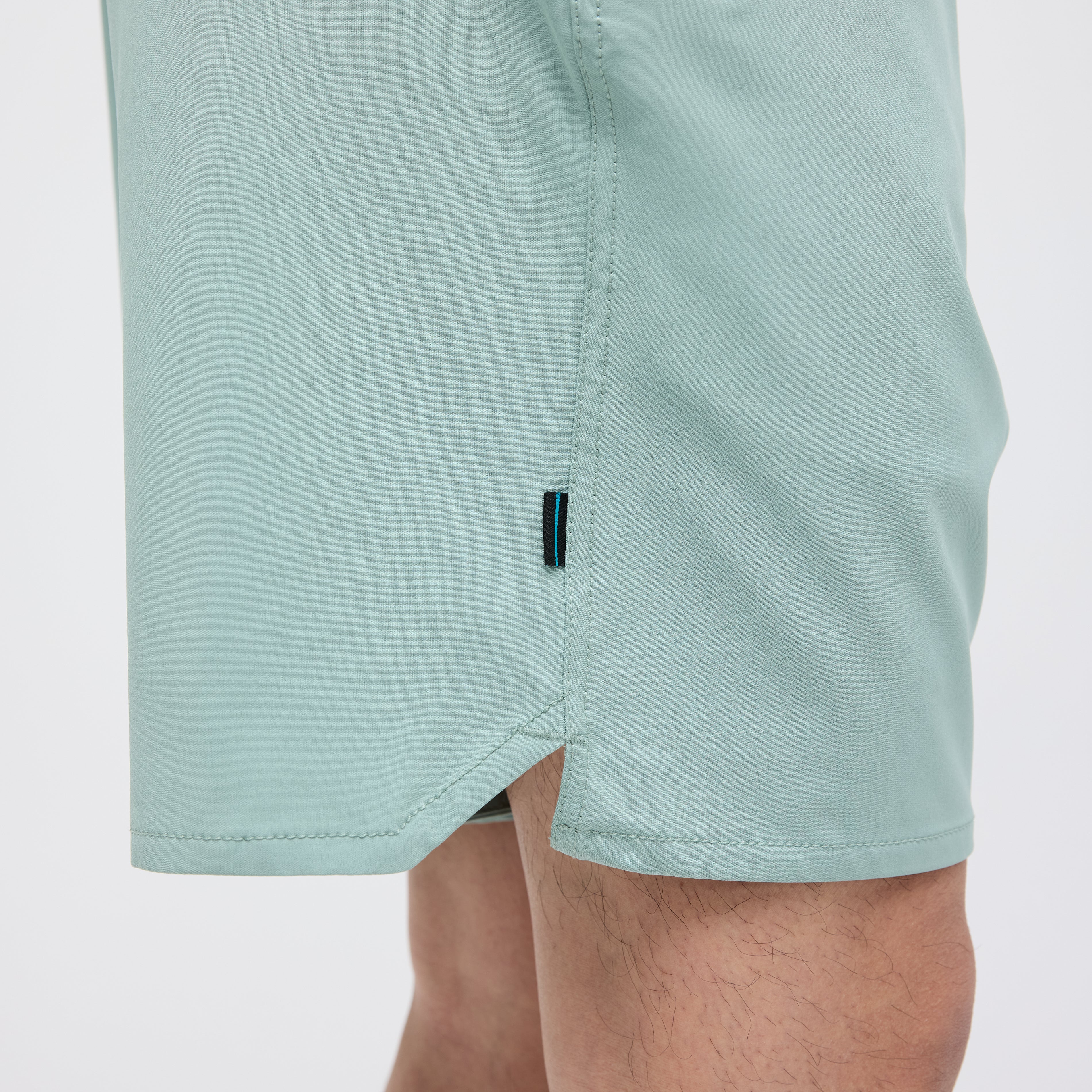 COMPLEX HYBRID SHORT 7 IN - Image 3