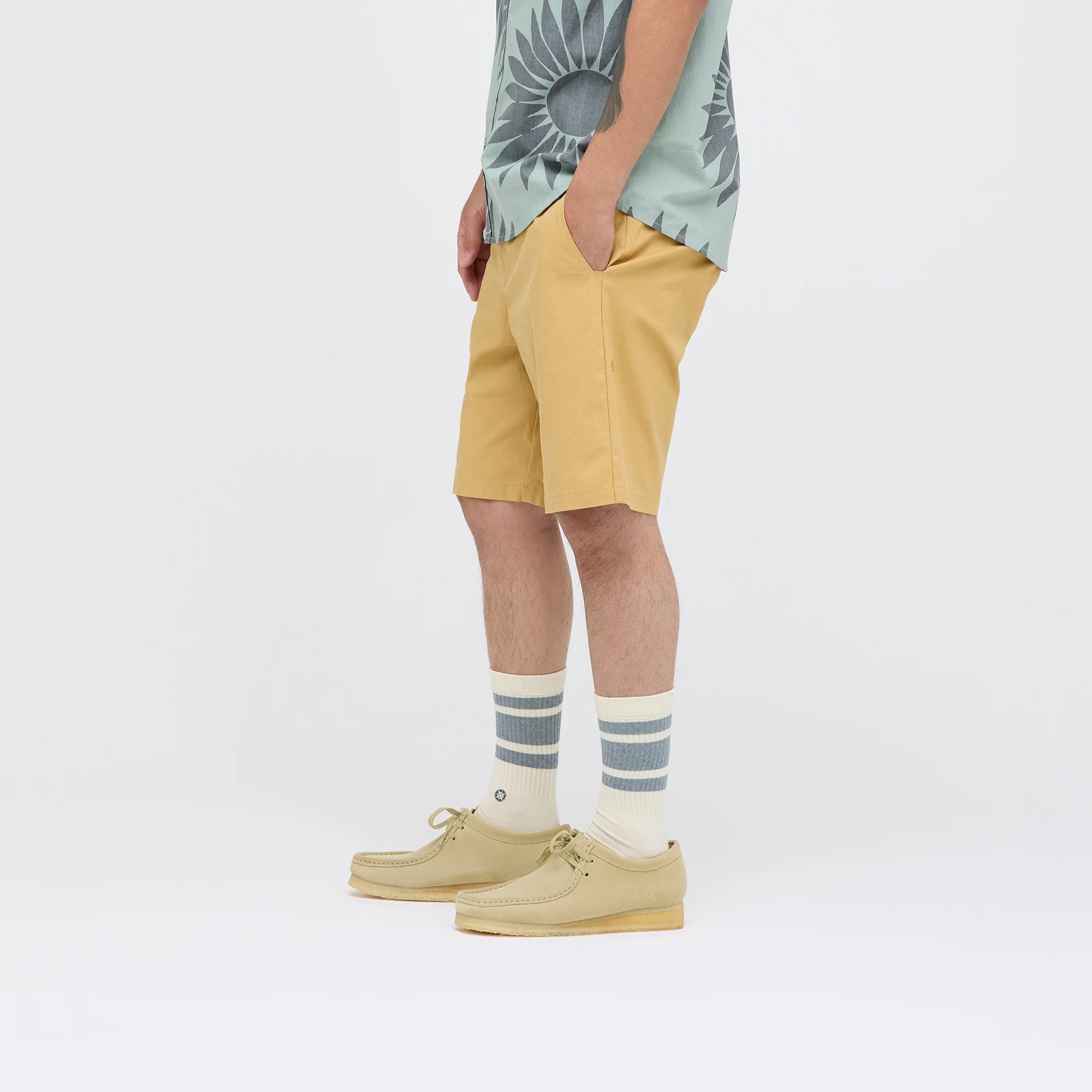 COMPOUND CHINO SHORT - Image 7