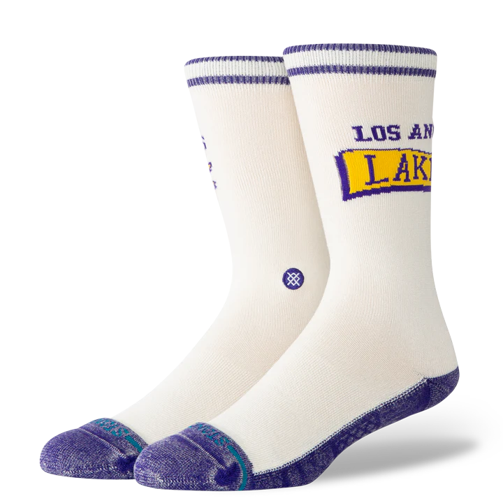 LAKERS VICTORY CREW