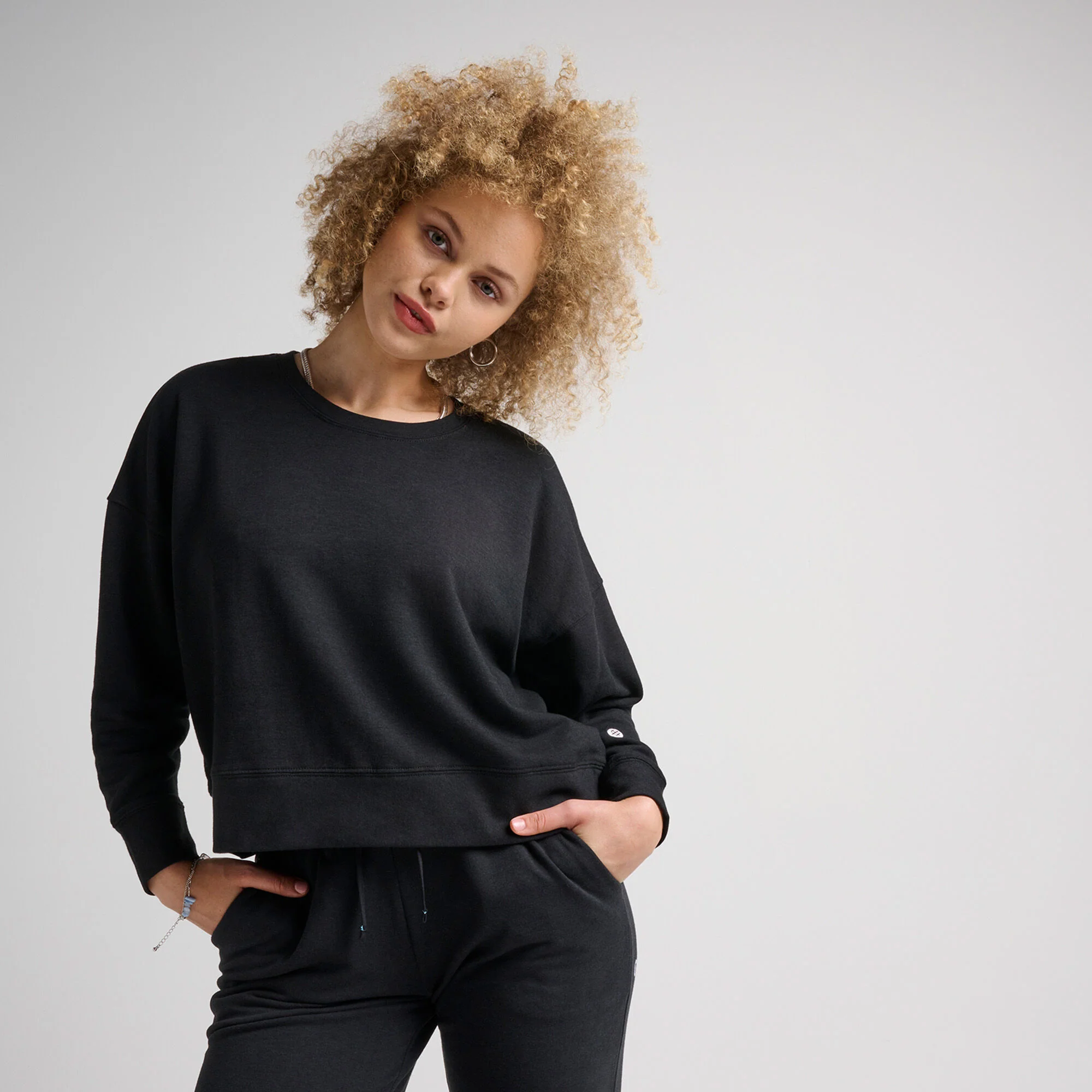 SHELTER WOMENS CREW